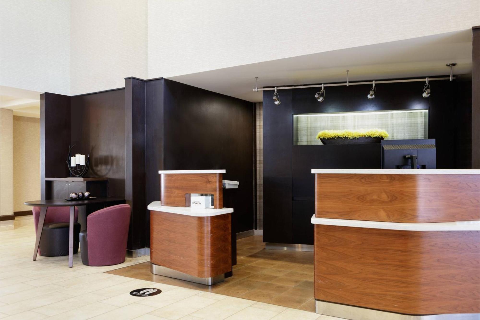 Hotel Courtyard Harrisonburg Exterior foto